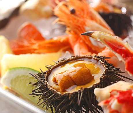 宝石のように美しい、魚介フレンチに舌鼓